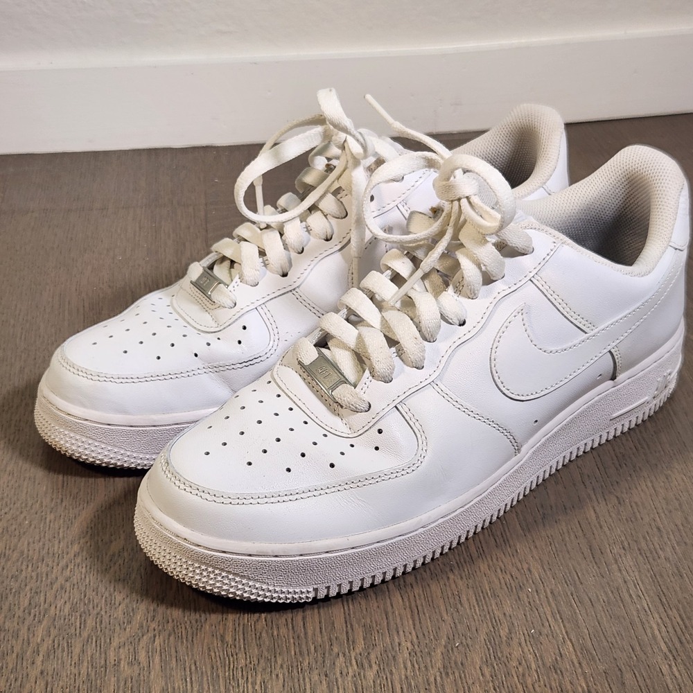 Nike Air Force 1 '07 Low White Men's Size 10 CW2288-111 Classic Sneakers